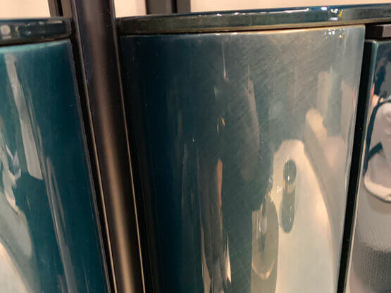 MOLTENI-VERNICI Spezialfarbe für die Architektur: Glänzende metallische Oberfläche