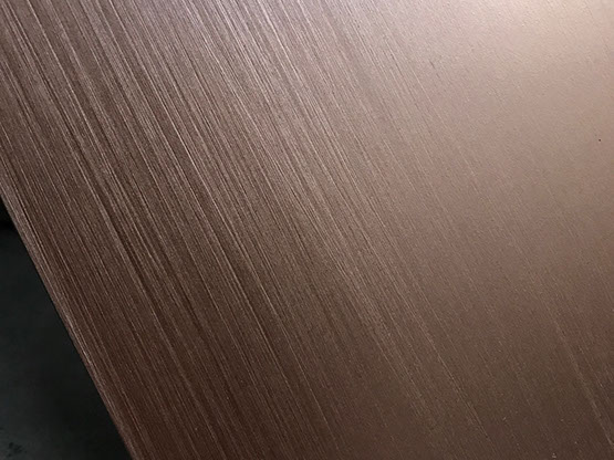 MOLTENI-VERNICI Spezialfarbe für die Industrie: Metallische Holzmaserung