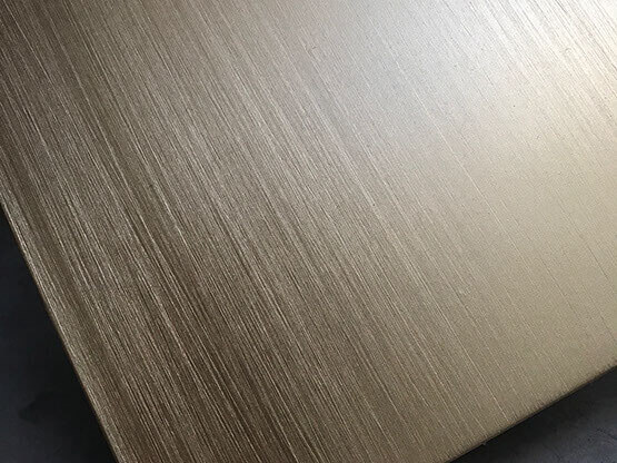 MOLTENI-VERNICI Spezialfarbe für die Industrie: Gebürstete Metalloberfläche