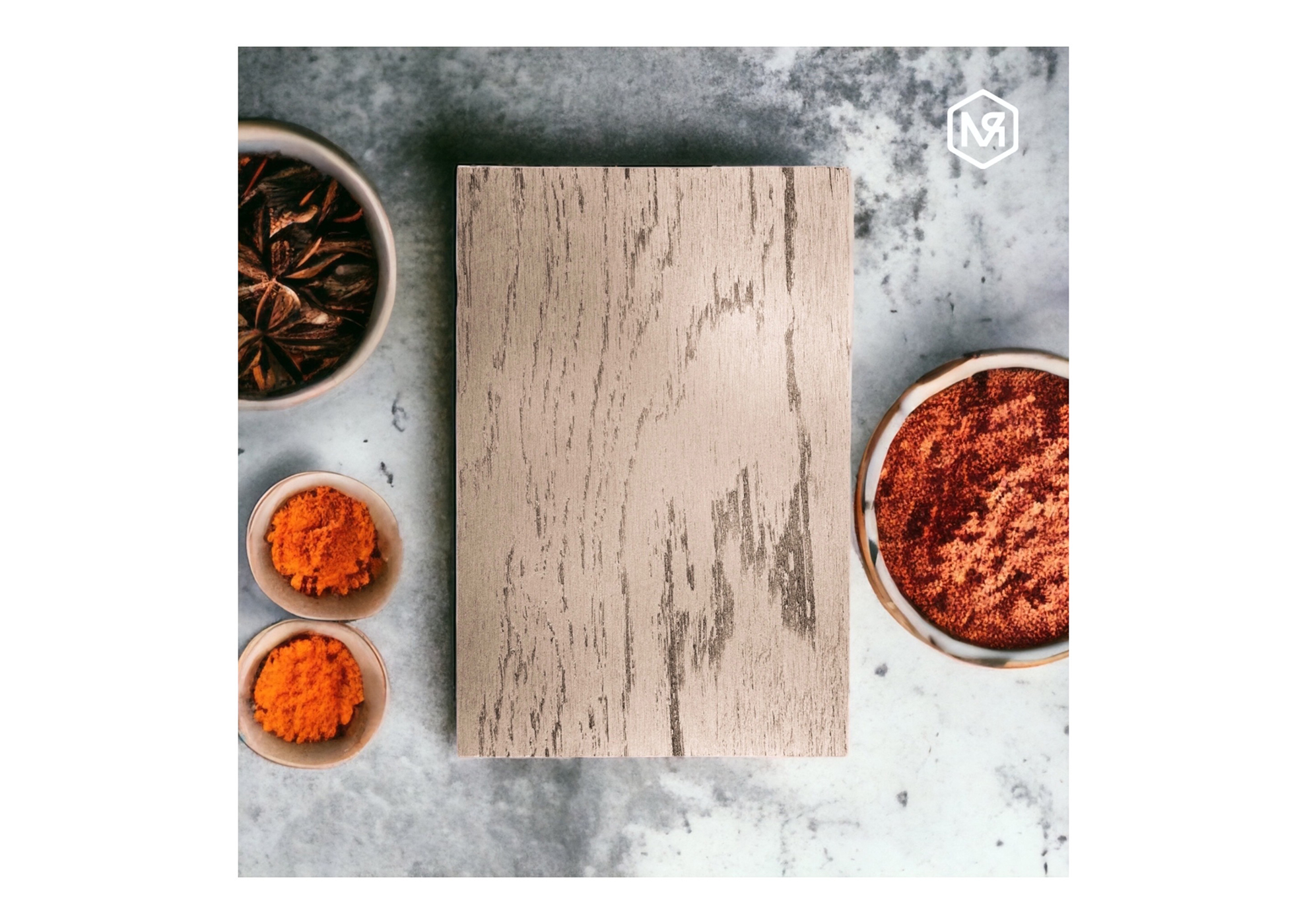 MOLTENI-VERNICI special metals paint with never-before-seen spice display