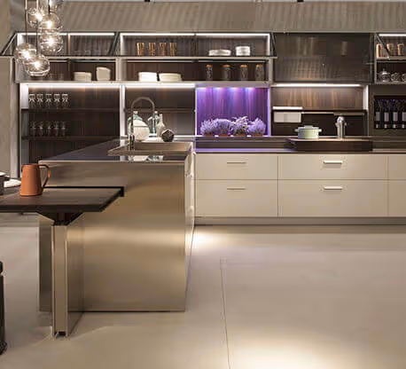 MOLTENI-VERNICI special paint effects modern kitchen with purple accent lighting