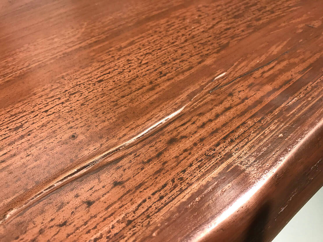 Finition en bois brillante avec peintures spéciales MOLTENI-VERNICI