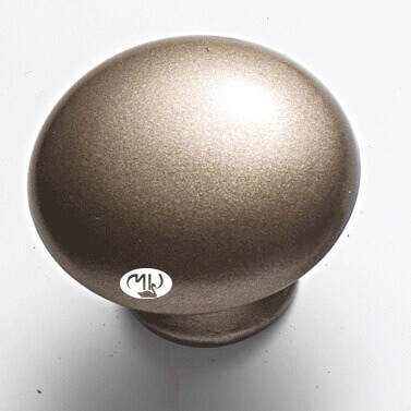 Bouton de design MOLTENI-VERNICI avec peinture spéciale métallique brillante