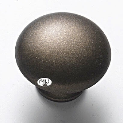 Bouton design MOLTENI-VERNICI avec peinture spéciale métallique arrondie