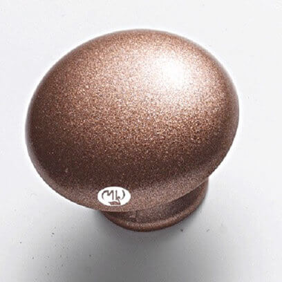 Bouton de design MOLTENI-VERNICI avec peinture spéciale effet métallique brillant