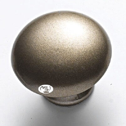 Bouton de meuble MOLTENI-VERNICI, peinture spéciale pour design métallisé