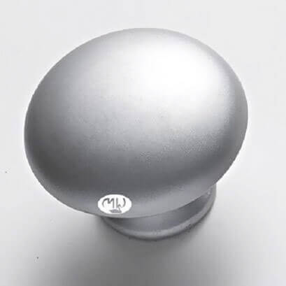 Sphère argentée MOLTENI-VERNICI, peinture spéciale pour design élégant