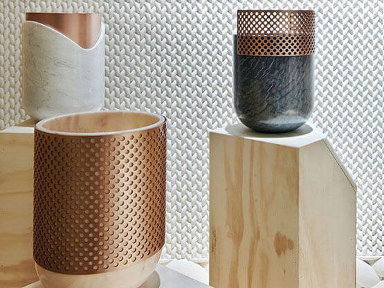 MOLTENI-VERNICI, design vernis à effect, poteries géométriques sur socles