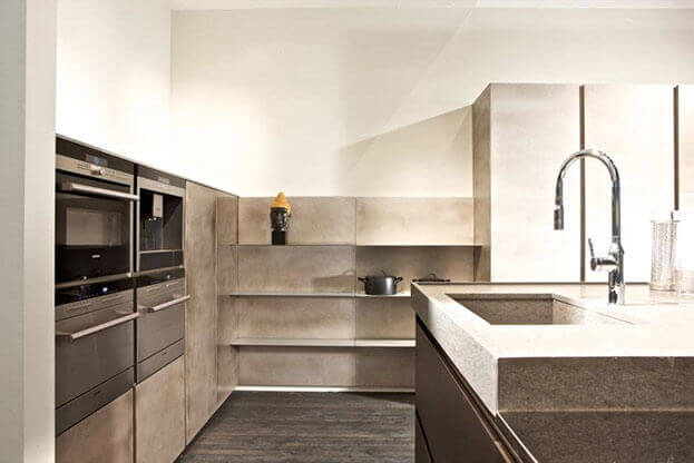 MOLTENI-VERNICI special oxidation paint effect in modern minimalist kitchen design