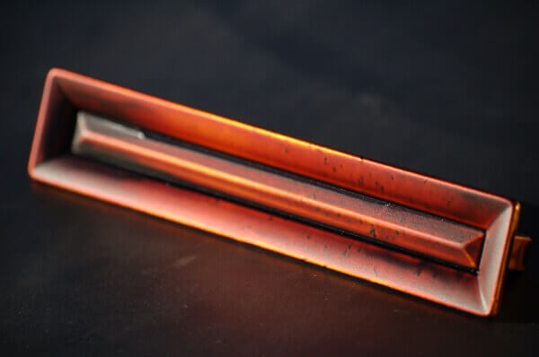 MOLTENI-VERNICI rusty paint effect on metallic industrial object