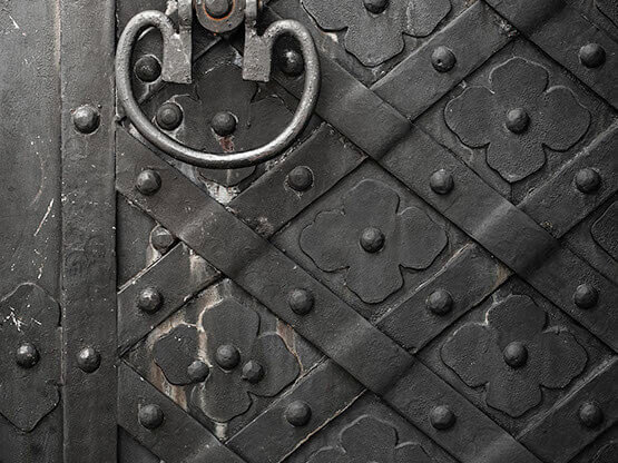 MOLTENI-VERNICI special oxidation paint effect on ornate metal door texture