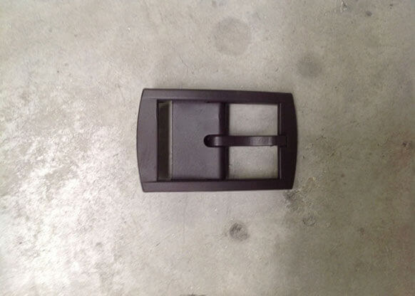 Boucle de ceinture noire Molteni-Vernici, vernis spéciales design moderne