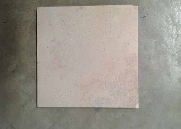 Échantillon de vernis spéciaux Molteni-Vernici sur surface grise