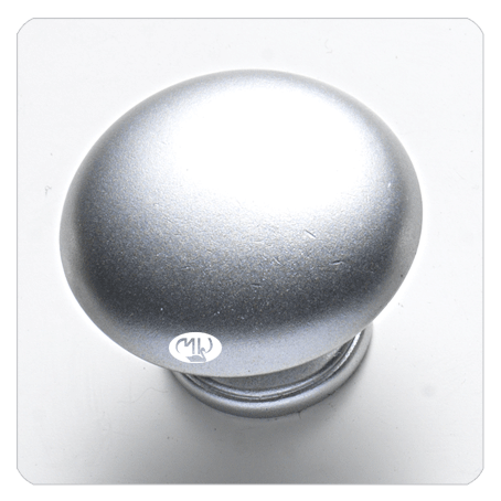 Bouton argenté brillant de haute définition, Molteni-Vernici, design moderne