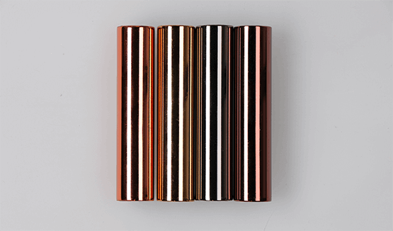 MOLTENI-VERNICI Speziallacke: Metallische Farbröhren in warmen Brauntönen