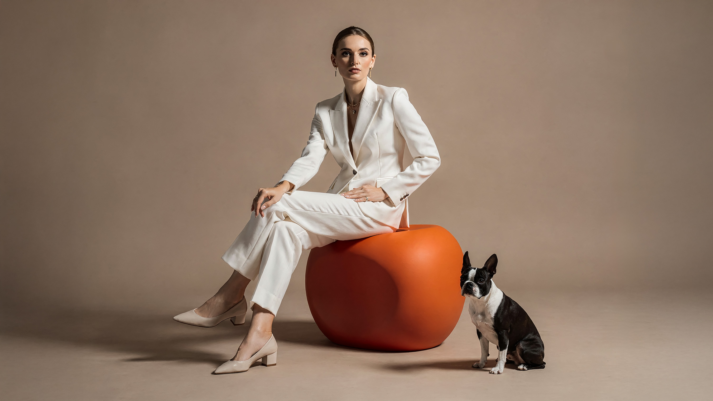 Absolute matte black finish on designer chair, ultra deep non-reflective surface coating with luxury material effect by Molteni Vernici