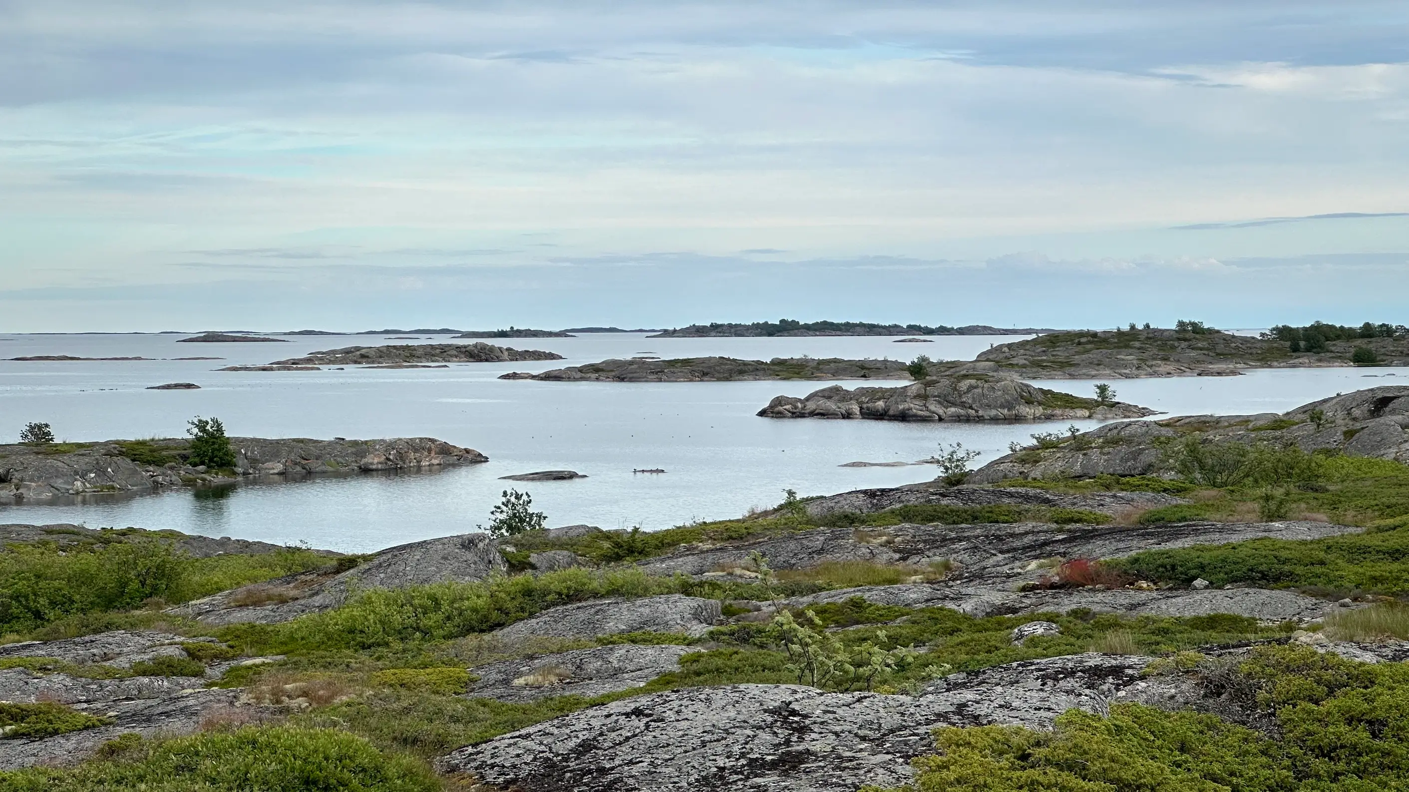 Kallioita saaristossa
