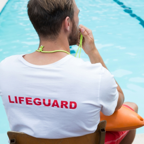 Surveillance piscine hotel de luxe