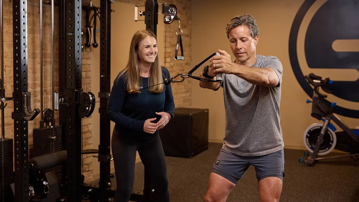 Executive_in_Chicago_IL_exercising_as_part_of_executive_health_concierge_health_services