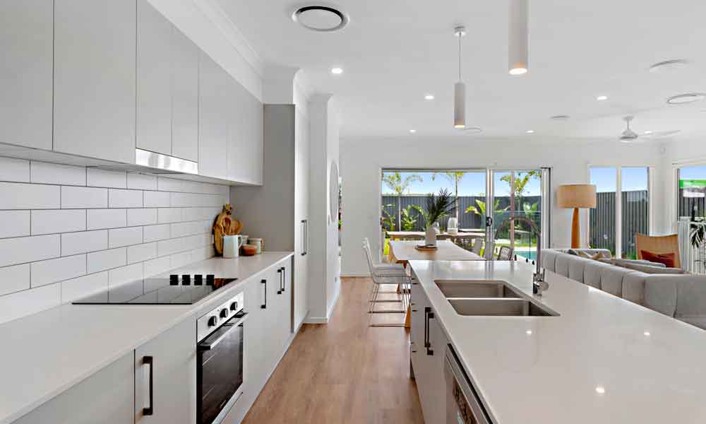 why choose vantage to build a new home on the sunshine coast