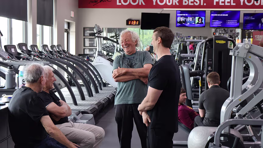 a group of 4 clients with a trainer at Todd Smith Fitness gym in Omaha