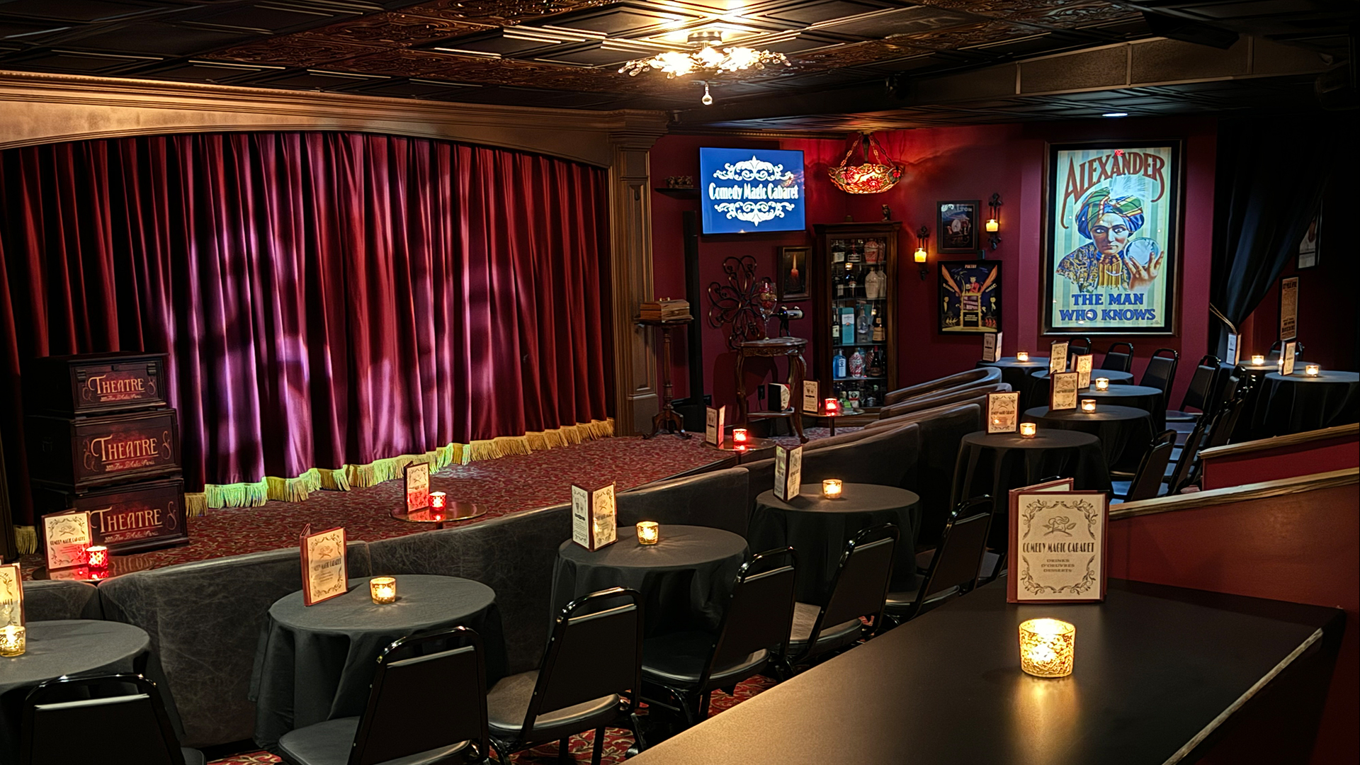 DInner and a show at Comedy Magic Cabaret