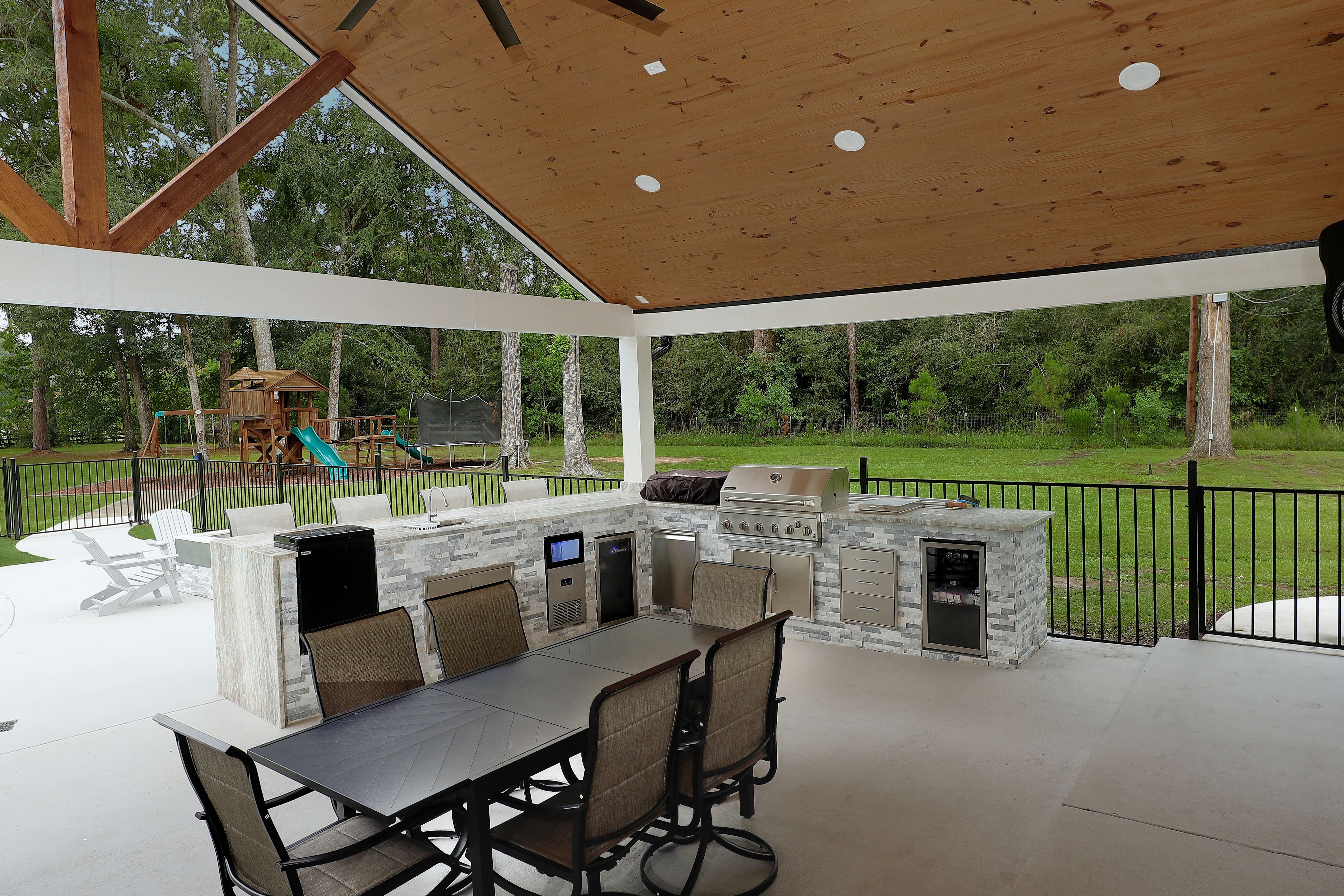 Outdoor Kitchens
