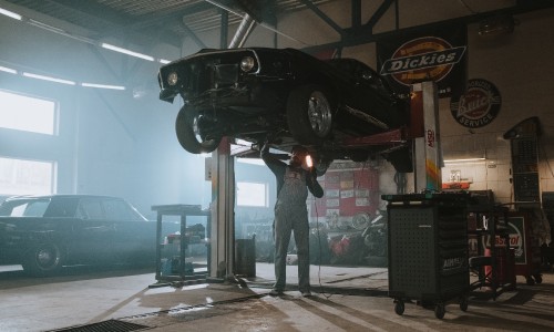 Man fix car