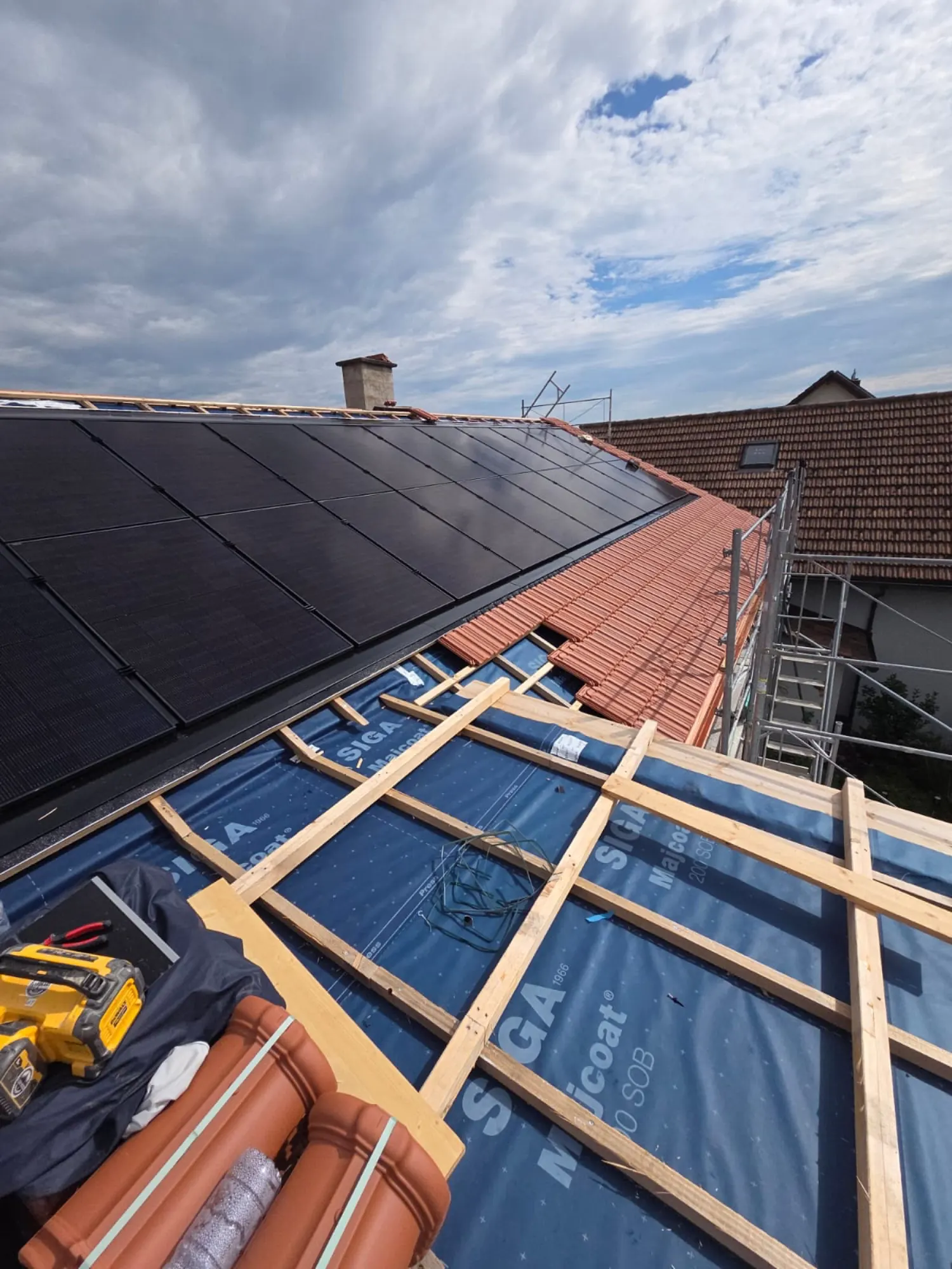 Dachsanierung mit Solaranlage
