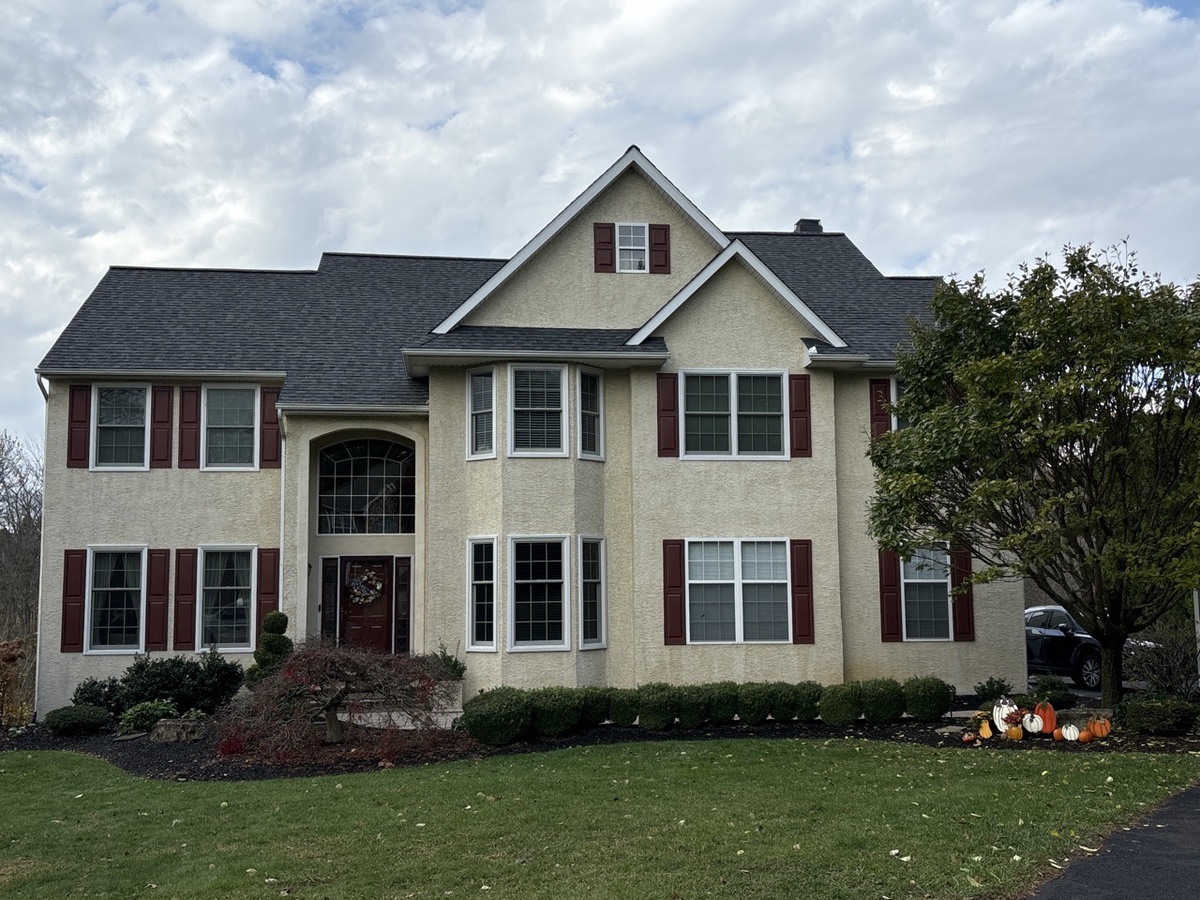 A North Star, DE area home with updated roofing, windows, gutters, and exterior details from Impriano Roofing & Siding.