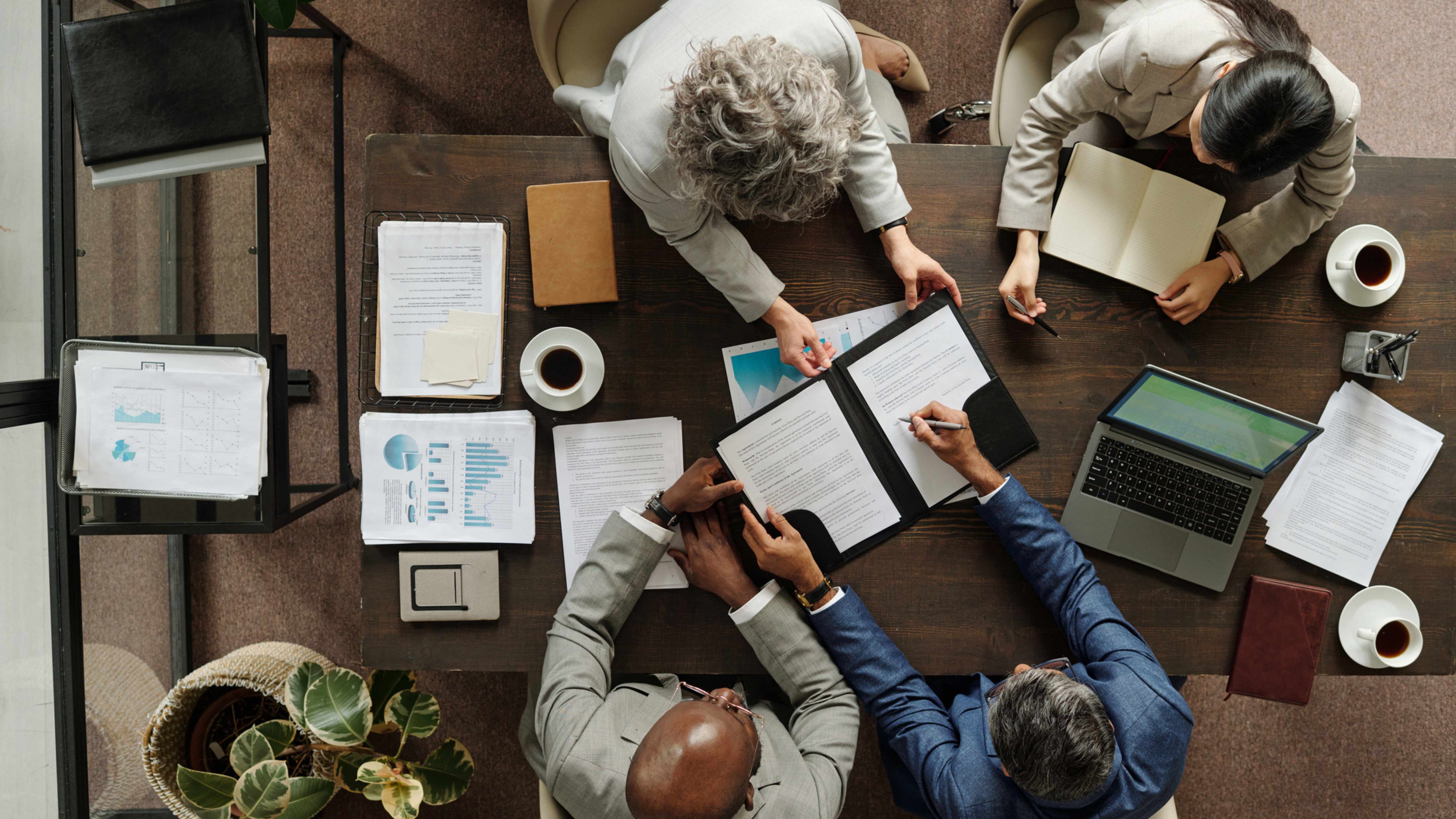 How do you choose the right IP law firms for your tender or CFT?