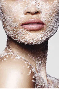 GET SALTED: THE LATEST SKINCARE TREATMENT TO TRY
