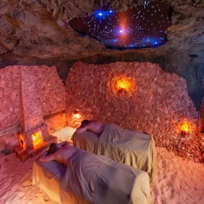 couples massage in salt therapy cave