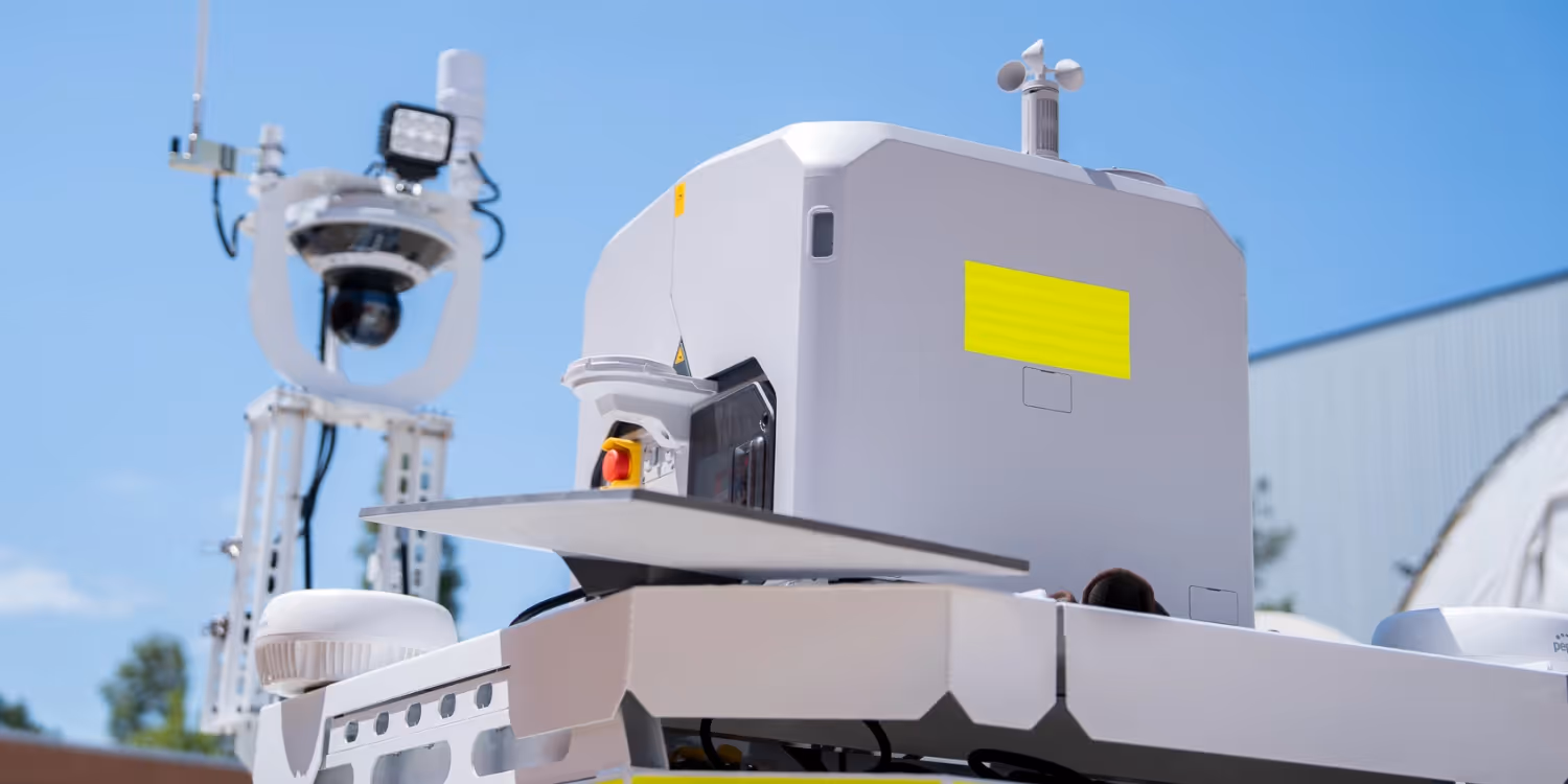 HubT supports redundant power and communications to ensure operations stay online.