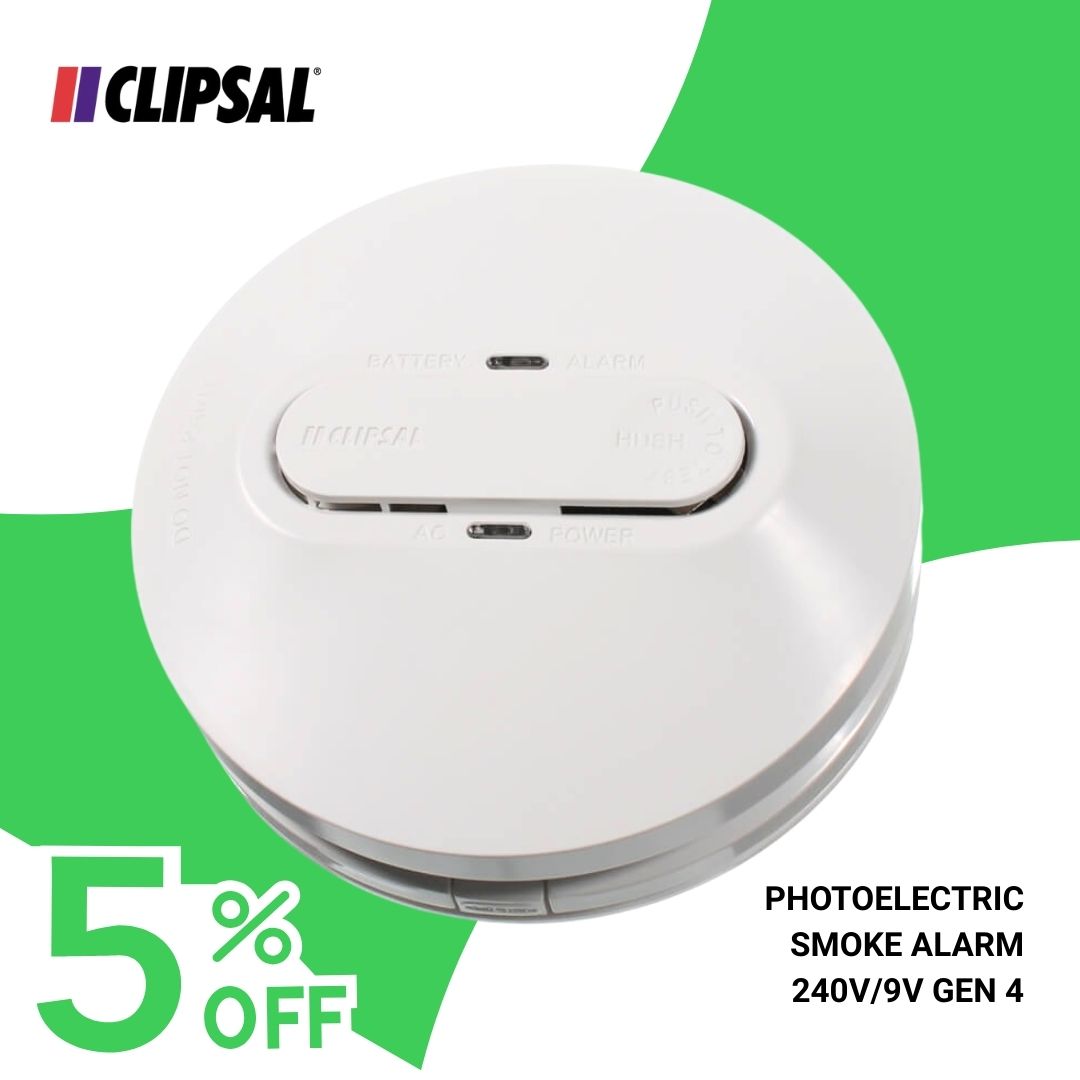 Close up image of the Clipsal 755PSMA4 photoelectric smoke alarm. With 5% off now at Sparky Direct.