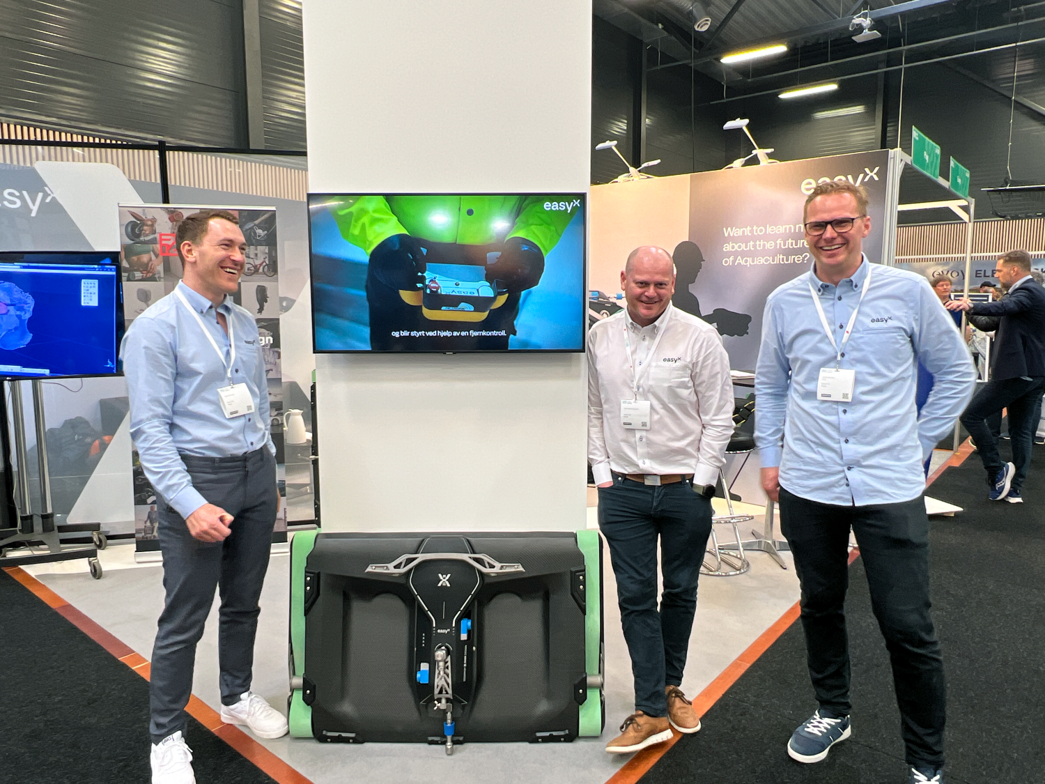 Fra én robot og første vask på vei i 2024, til 24 kontrakter, drift ute hos kunder og første leveranse til Island to år senere.