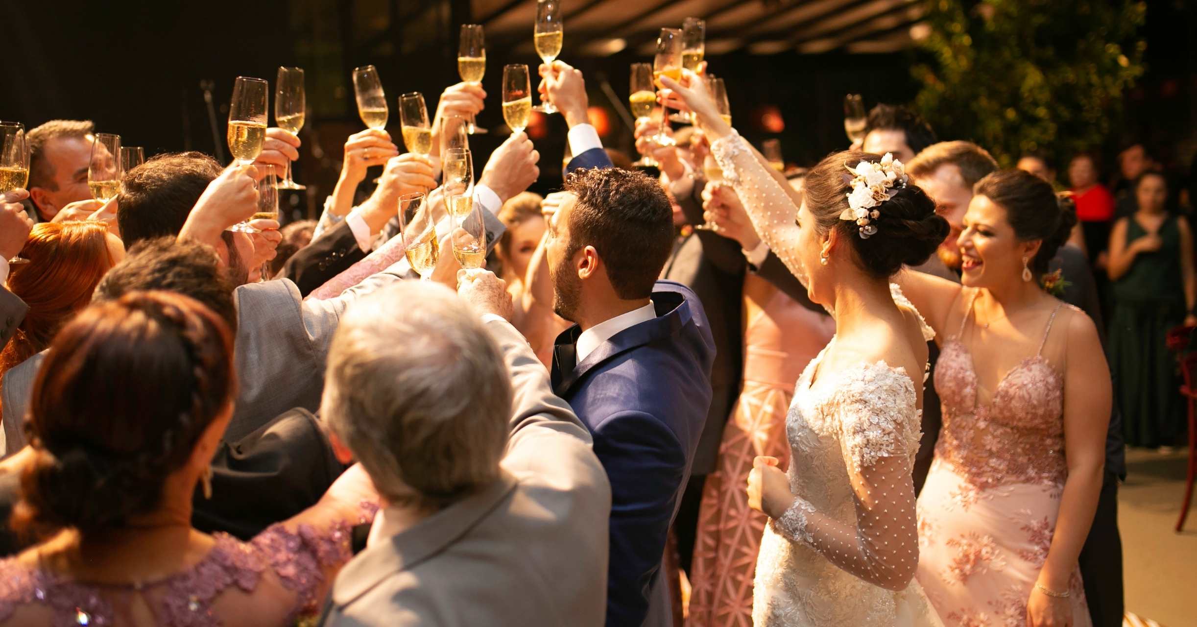 Where to Splurge and Where to Save: The $10K Wedding Budget Breakdown