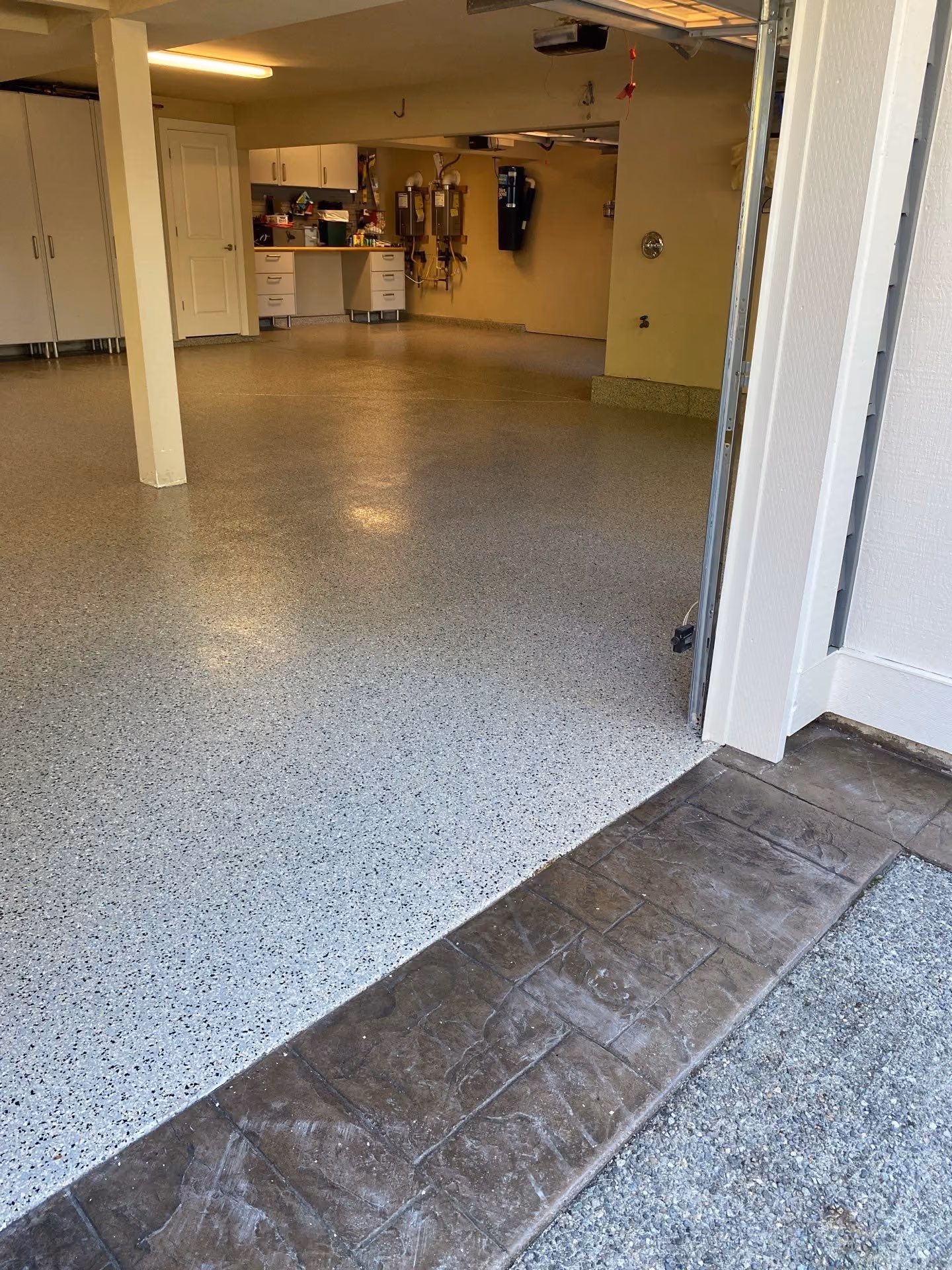 Mediterranean Evolution epoxy flake floor by Cascade Concrete Coatings
