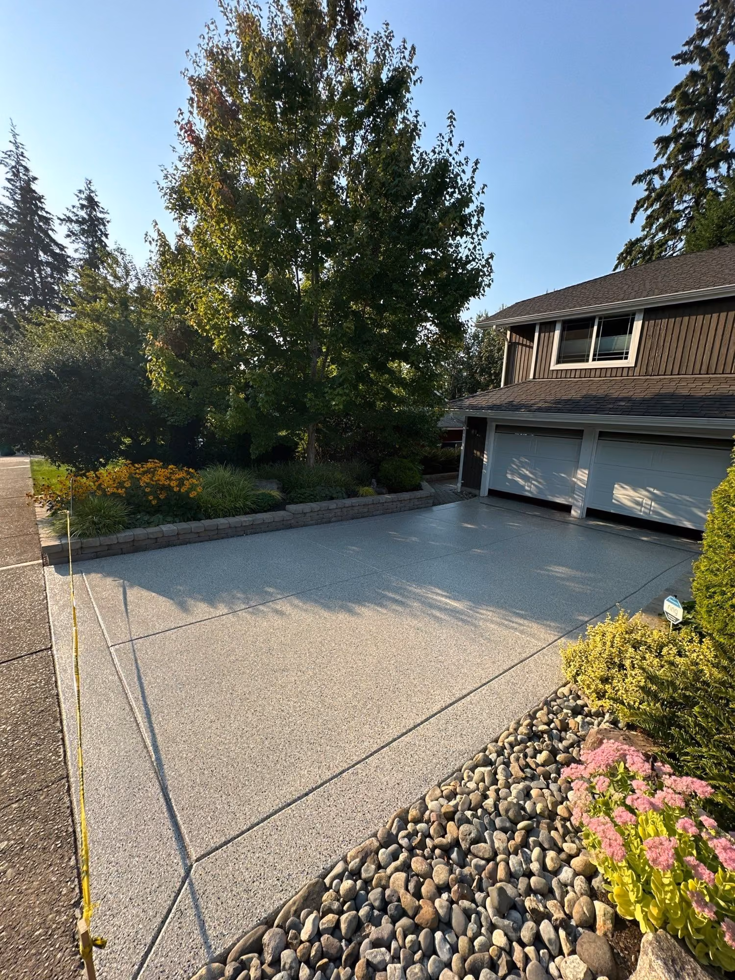Mediterranean Evolution epoxy flake floor by Cascade Concrete Coatings