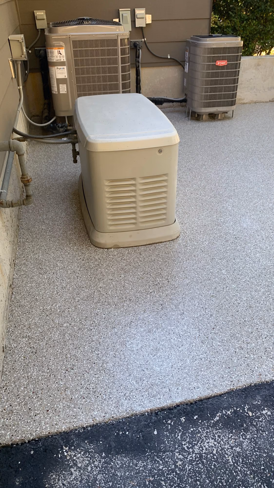 Pebble Beach Evolution epoxy flake floor by Cascade Concrete Coatings
