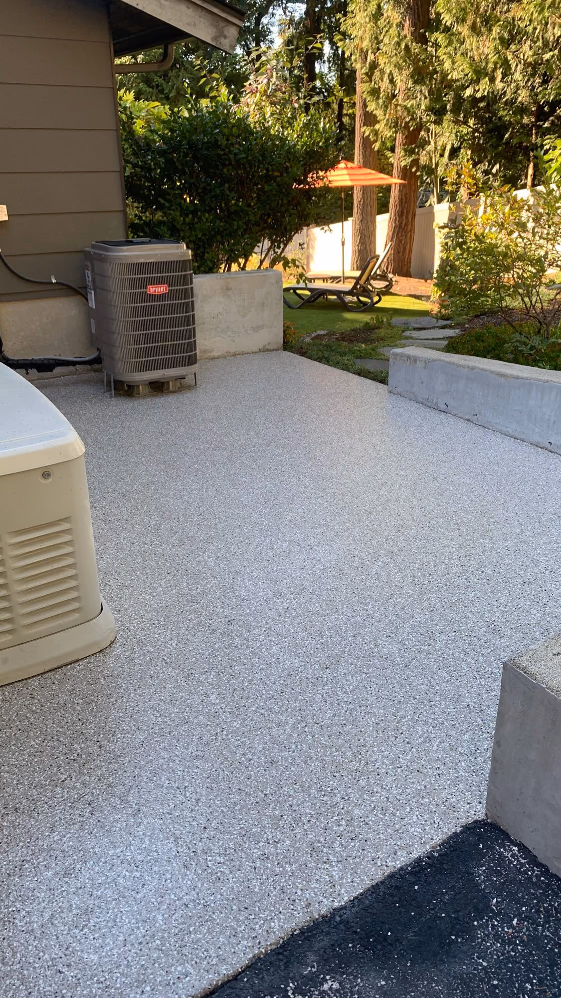 Pebble Beach Evolution epoxy flake floor by Cascade Concrete Coatings