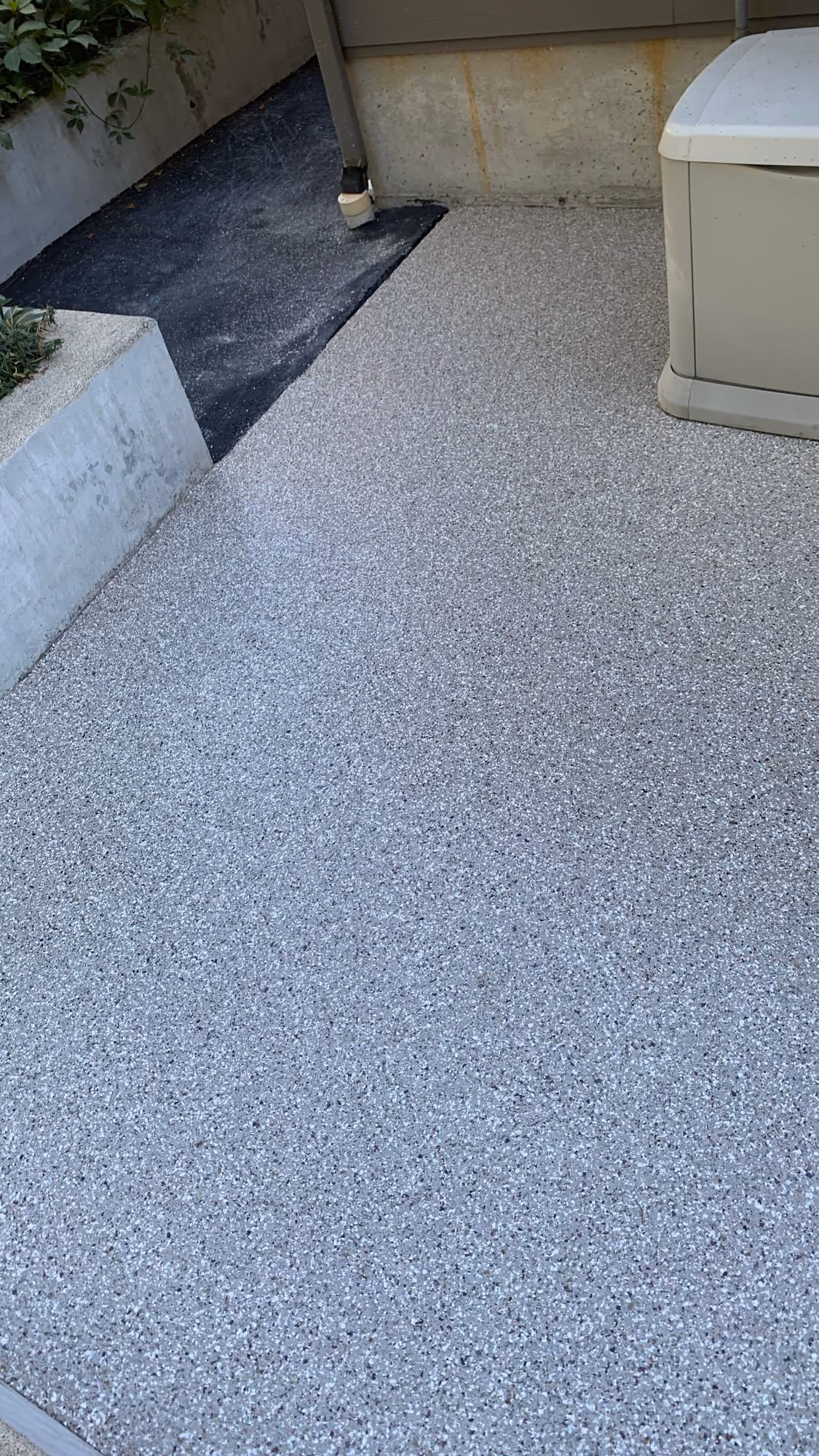 Pebble Beach Evolution epoxy flake floor by Cascade Concrete Coatings