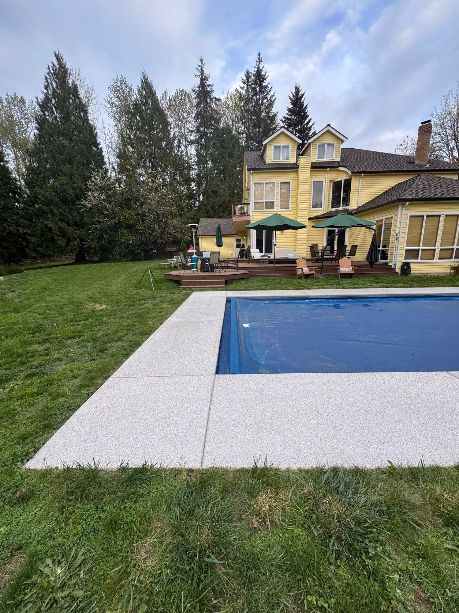 Quartzite Hybrid Terrazzo epoxy flake floor by Cascade Concrete Coatings