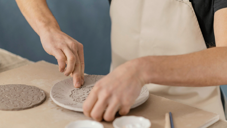 Handbuilt Vessel (Sept-Oct) - Reid Nicholls