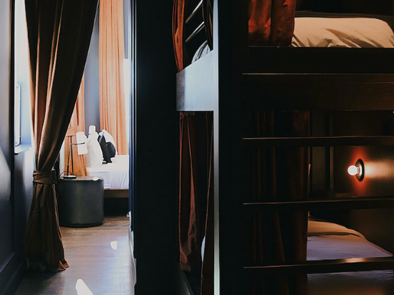 room for 4 in revelstoke