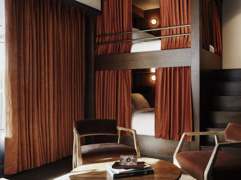 room for 8 in revelstoke hotel