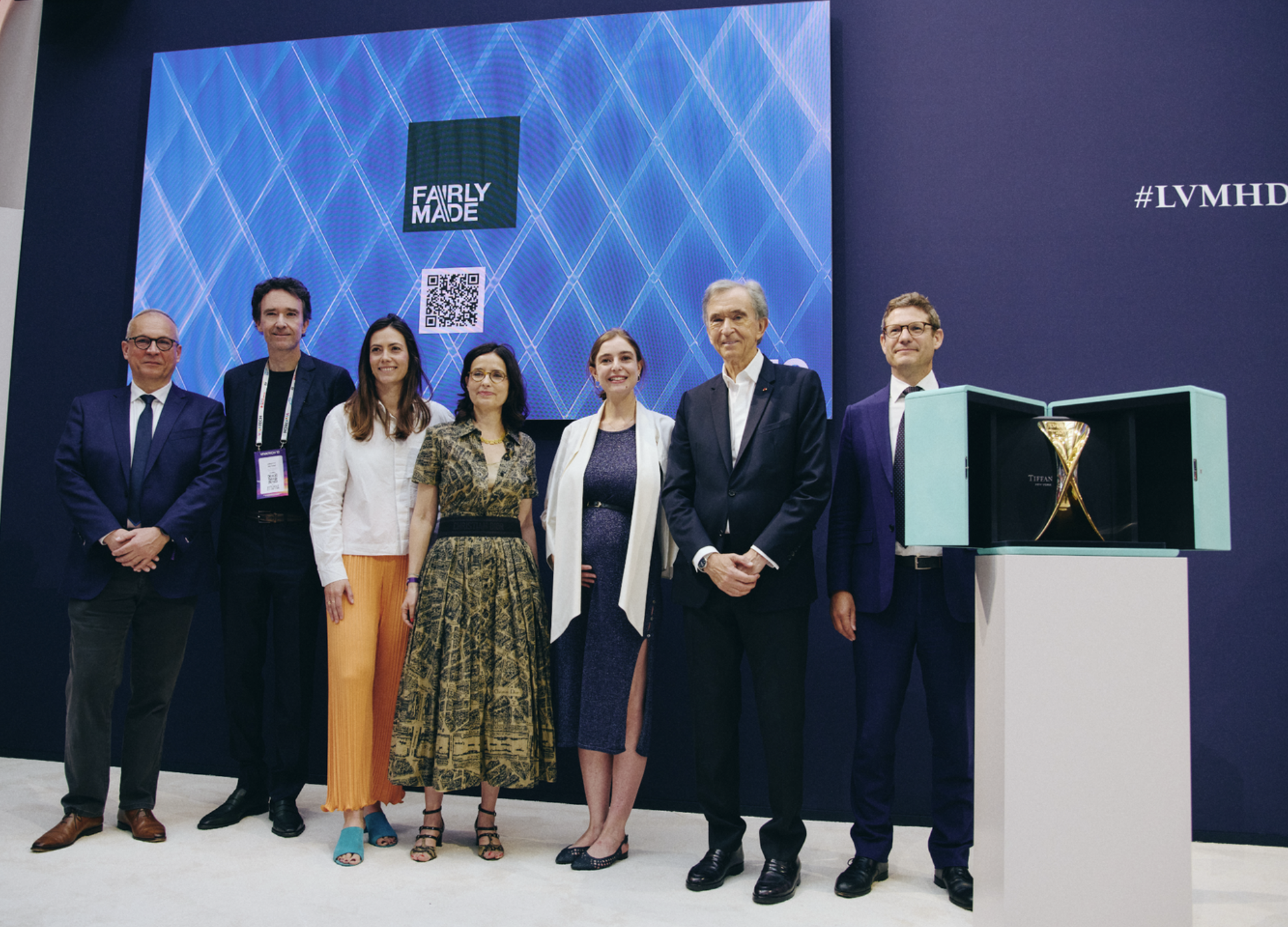 Bernard Arnault était présent pour remettre le Best Impact Award à la start-up française Fairly Made, qui collabore avec l’ensemble des Maisons de Mode du Groupe