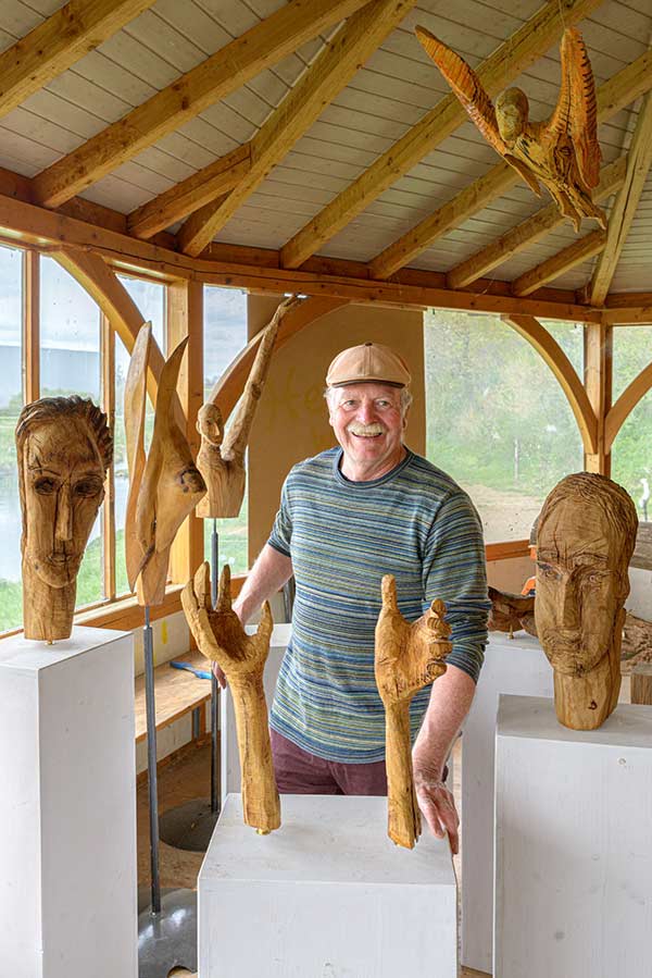 Exponate aus Albrecht Dennelers jährlicher Ausstellung „Ernte“