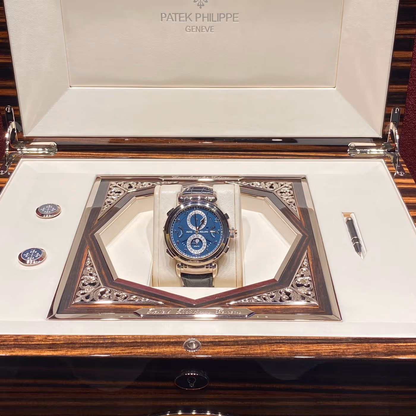 Patek Philippe Grandmaster Chime - 6300GR-001