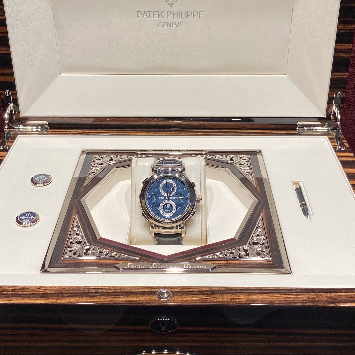 Patek Philippe Grandmaster Chime - 6300GR-001